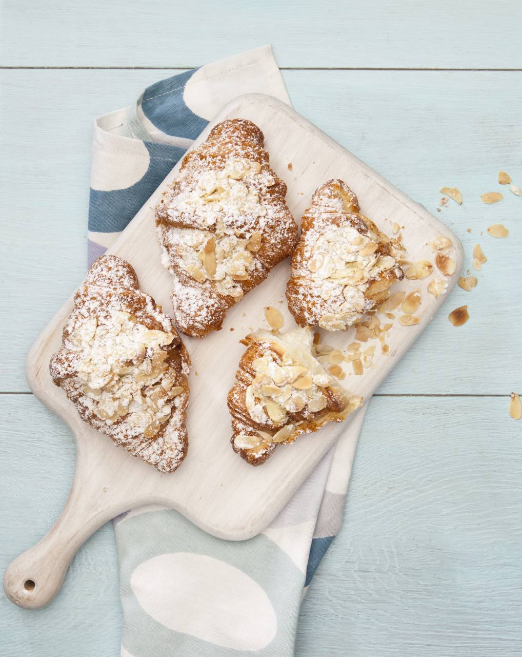 Petite Thuet Almond Croissant